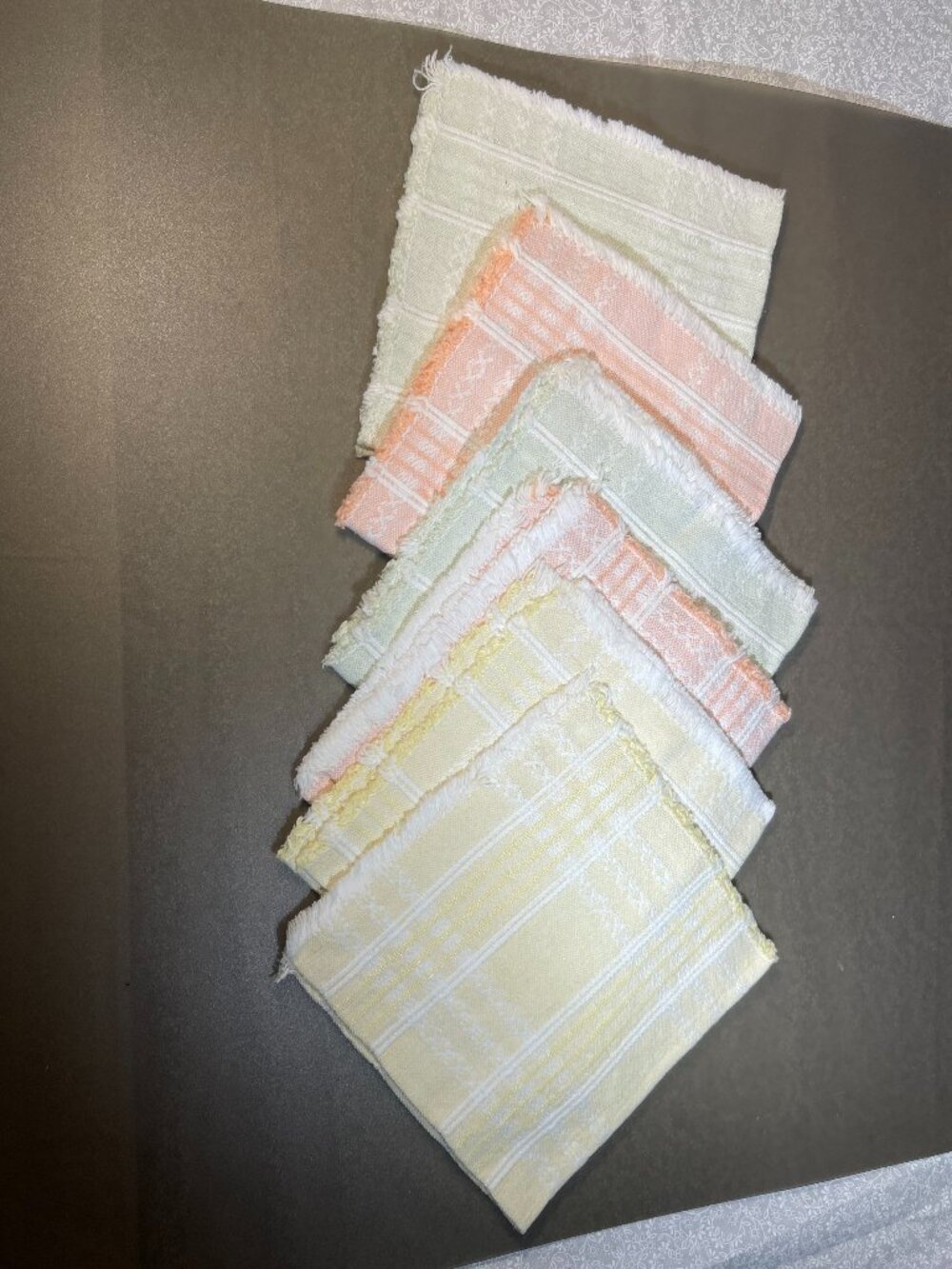 6 VTG Fringed Napkins Linen Pastel Colors 12" Square Pulled Fringe Edge (715)